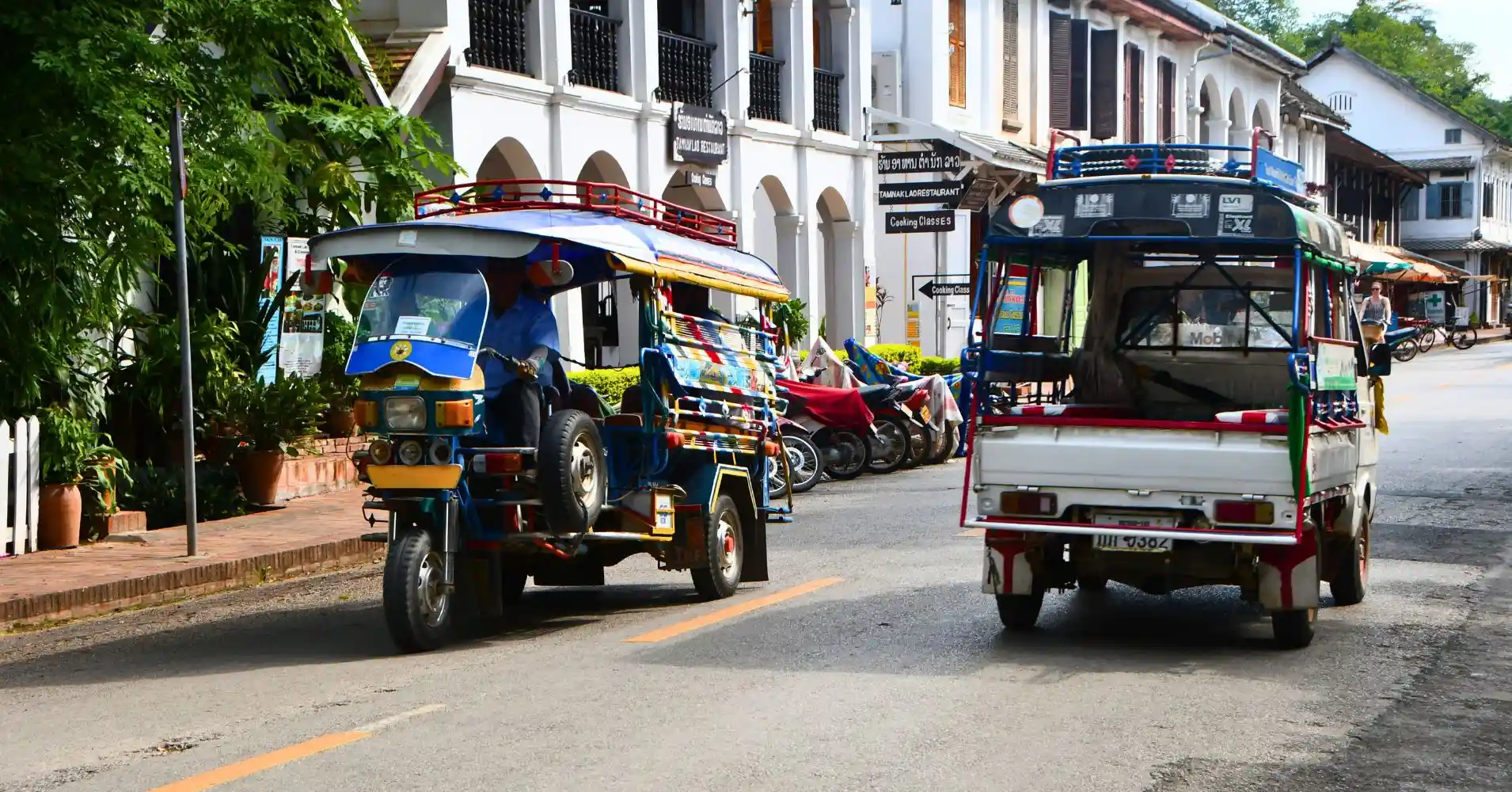 Tuk Tuk en la Calle Sisavangvong Road en Luang Prabang