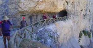 Túnel Grande Acequia de los Órganos. Sierra de Cazorla. Jaén, Andalucía.