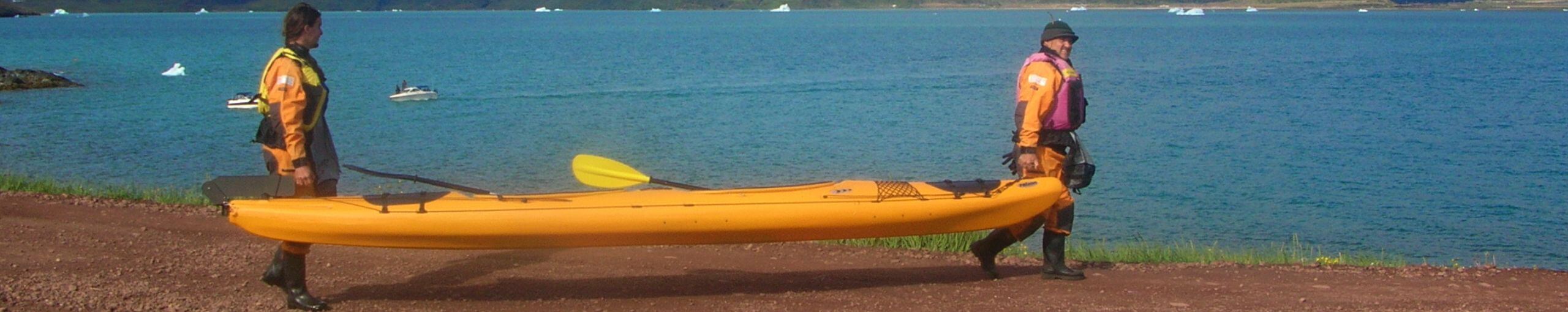 Un Paseo en Kayak en Groenlandia. Dinamarca.