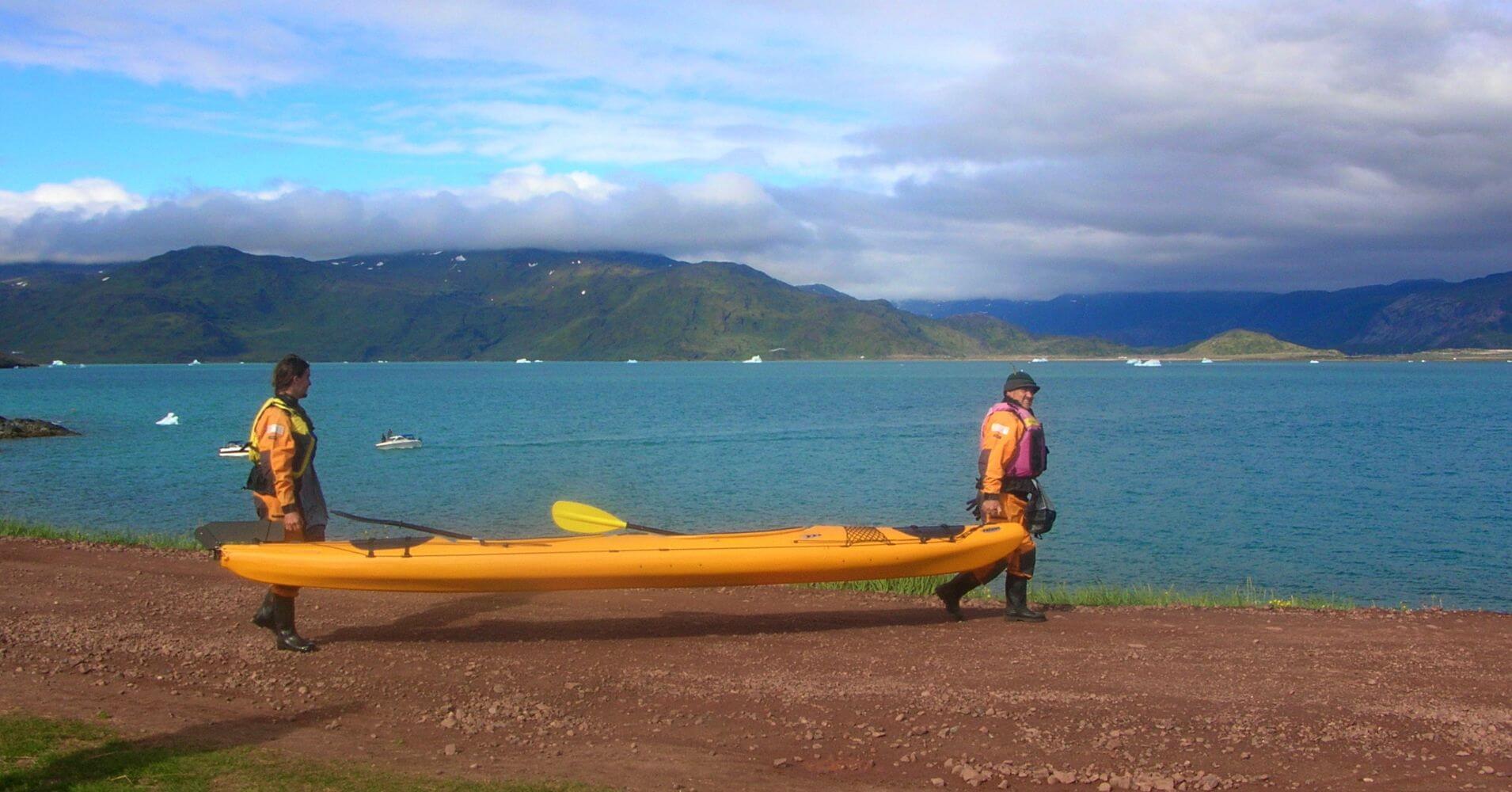 Un Paseo en Kayak. Groenlandia, Dinamarca.
