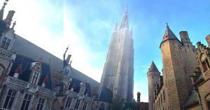 Un Paseo por Brujas. Iglesia de Nuestra Señora. Bélgica.