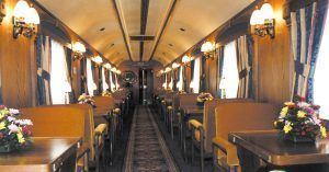 Vagón Salón de El Transcantábrico. Tren Turístico del Norte de España.