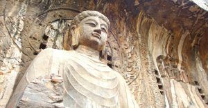 Vairocana Grutas de Longmen. Luoyang, China.