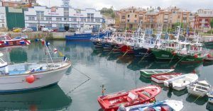 Viajar a España. Puerto de Vega. Asturias.